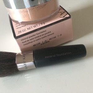 Mary Kay, Beige 1.5 Mineral Foundation